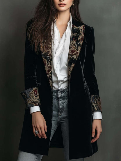 Susana | Blazer negro entallado con solapas y estampado barroco