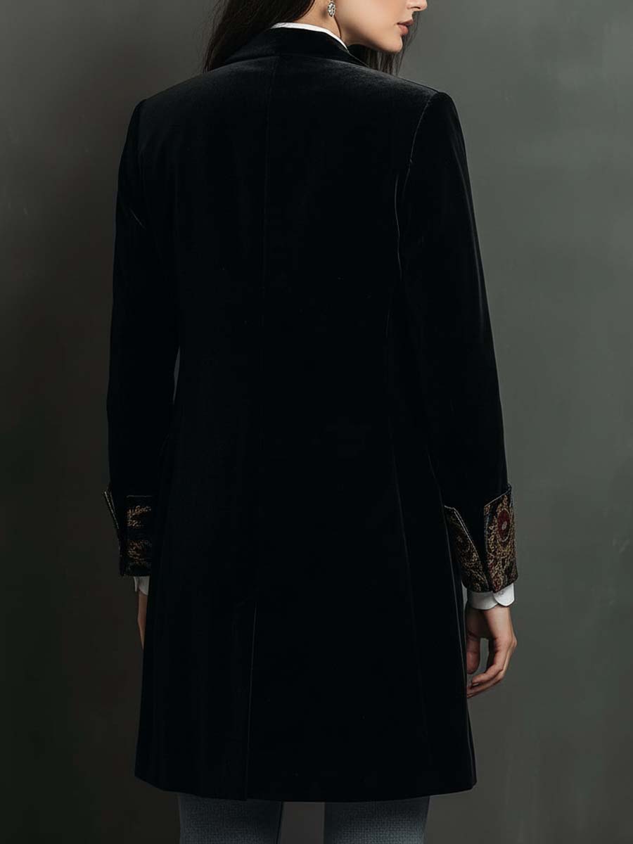 Susana | Blazer negro entallado con solapas y estampado barroco