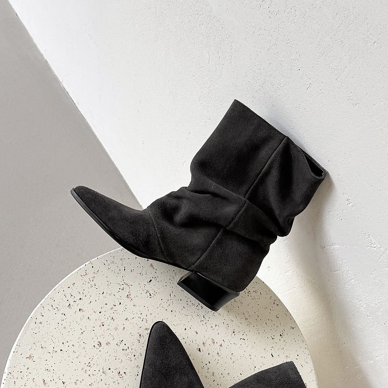 Estrella | Botines de piel de media caña