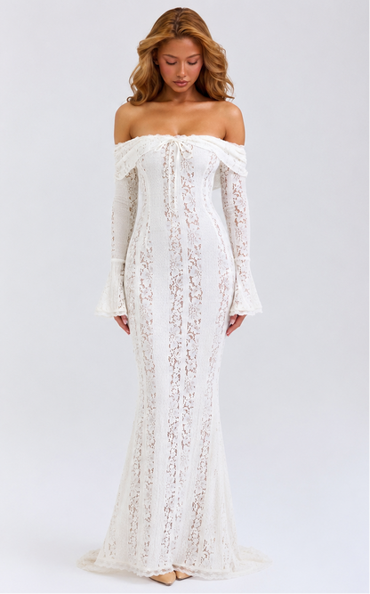 Pilar | Vestido Largo de Encaje con Mangas Acampanadas