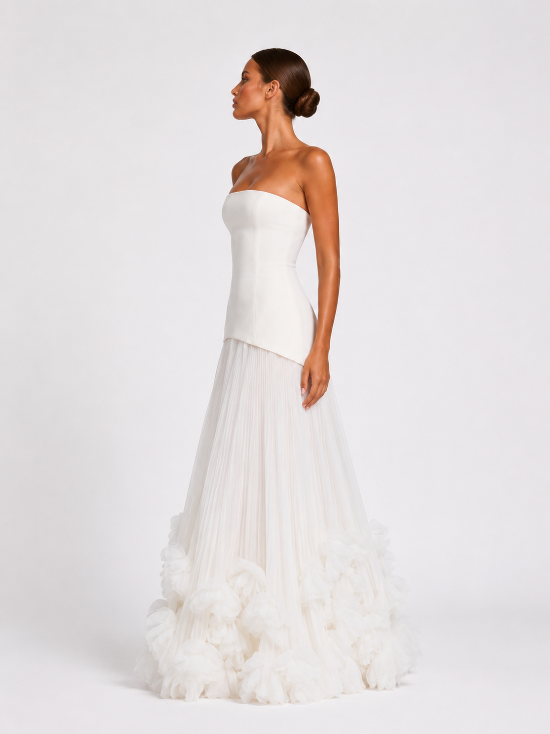 Celia | Vestido Maxi Plisado con Flores 3D