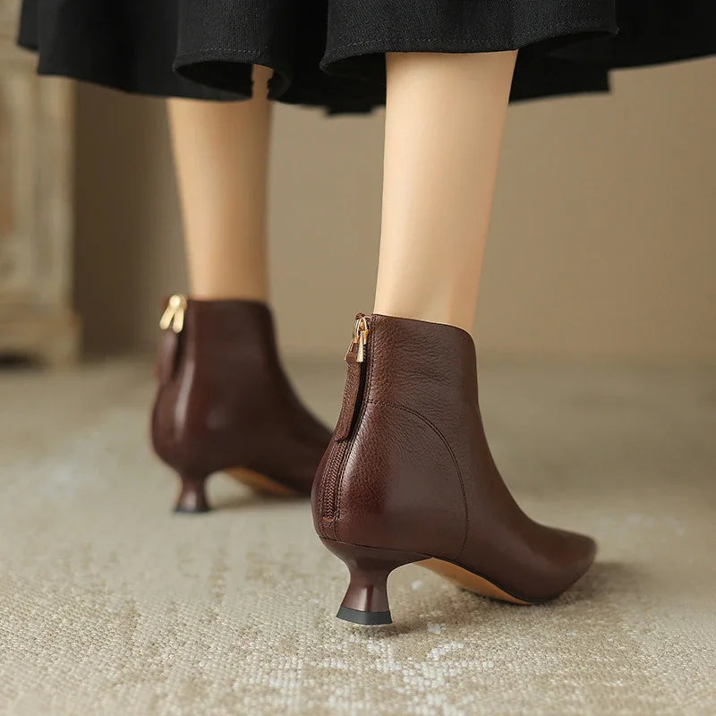 Teodora | Botas de tacón bajo y fino