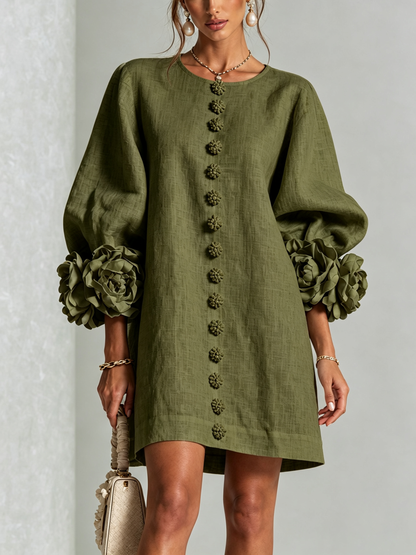 Lucía | Vestido mini de lino con puños de rosa – Verde oliva