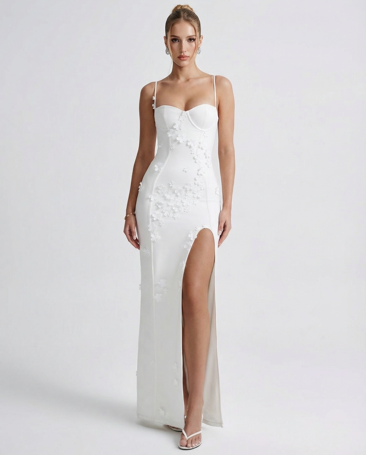 Patricia | Vestido Maxi Corsé con Flores y Abertura