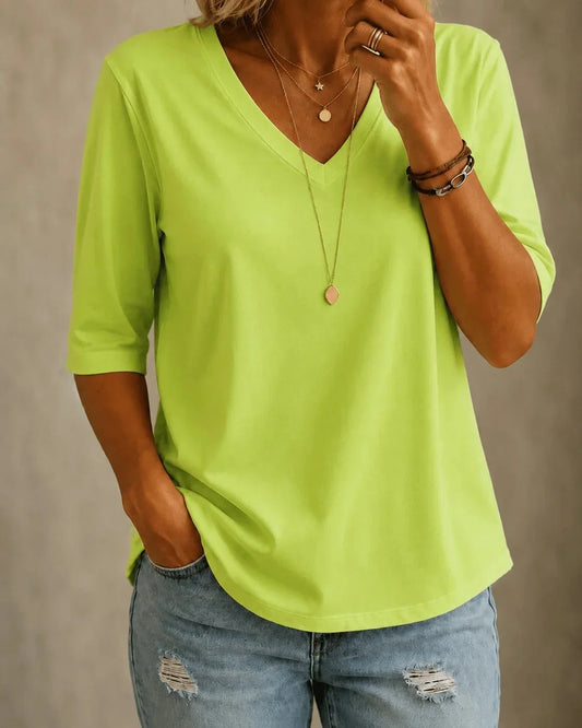 Alora | Camiseta clásica de cuello en V