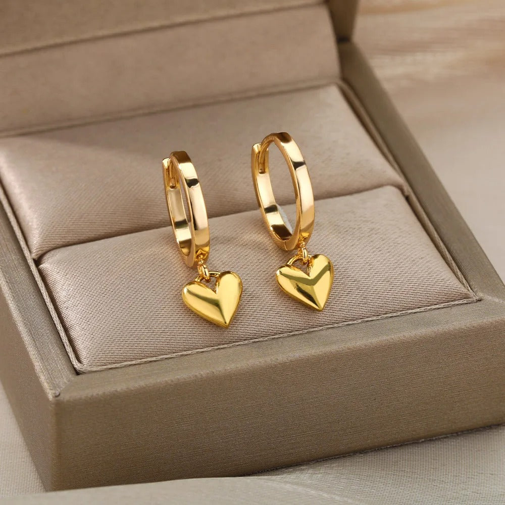 Celia | Pendientes Aro con Corazón Elegante